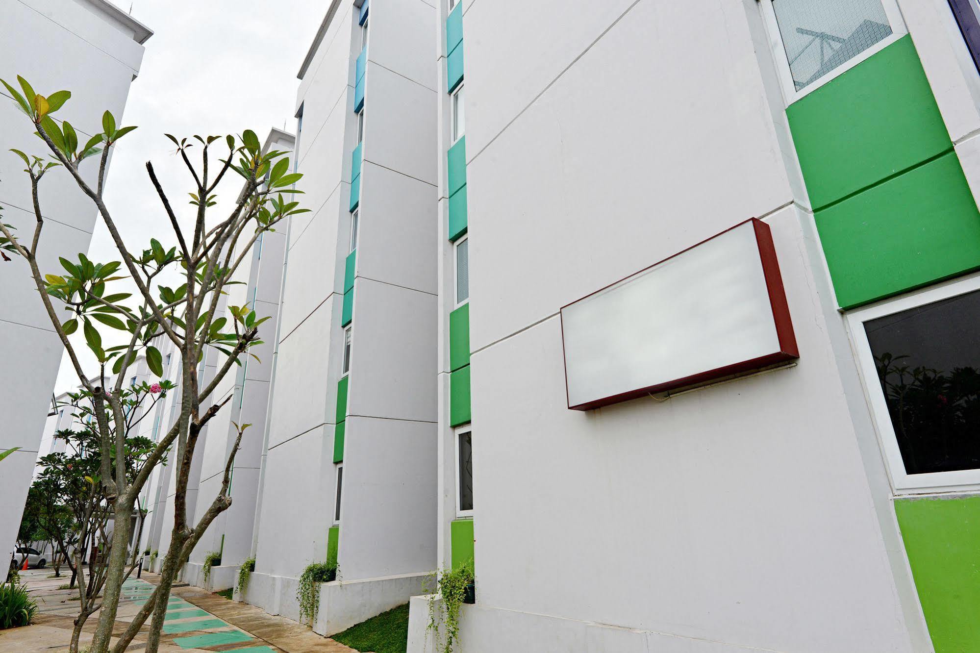 Zen Rooms Basic Tangerang Aeropolis Екстериор снимка
