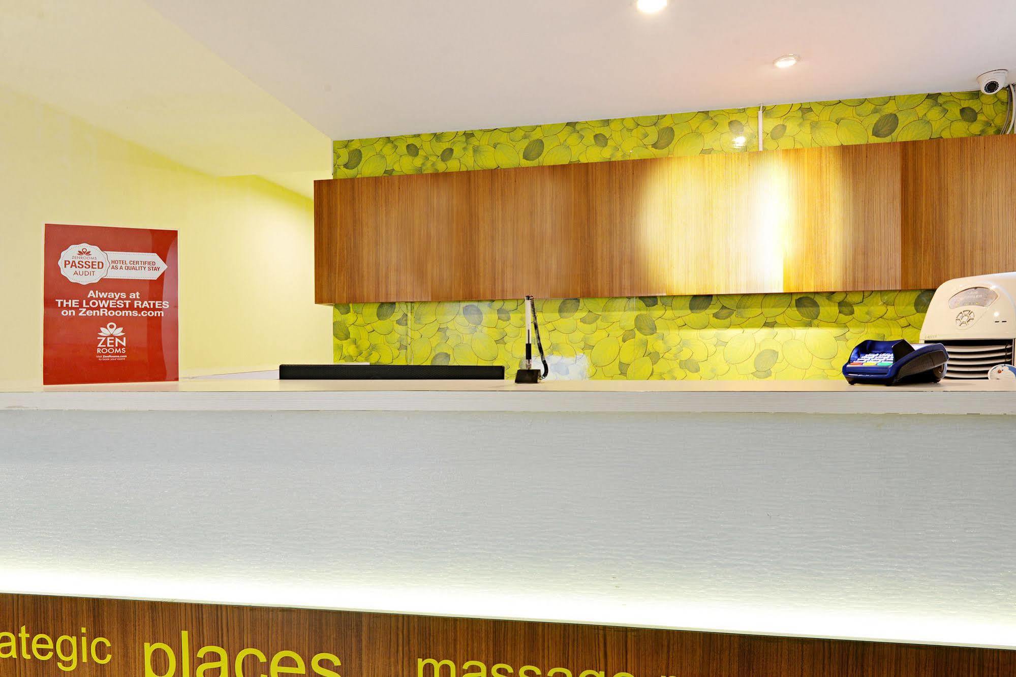 Zen Rooms Basic Tangerang Aeropolis Екстериор снимка